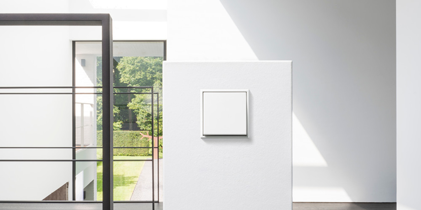 JUNG Schalterprogramme bei Elektro Blechinger GmbH & Co. KG in Bruckmühl